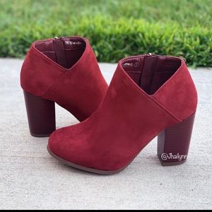 Wine/Vino Ankle bootie